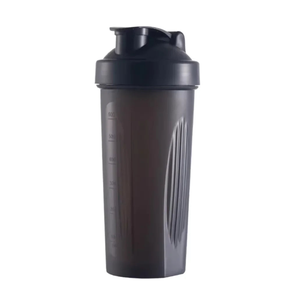 1 coqueteleira portátil de proteína de 600ml com esfera misturadora de arame